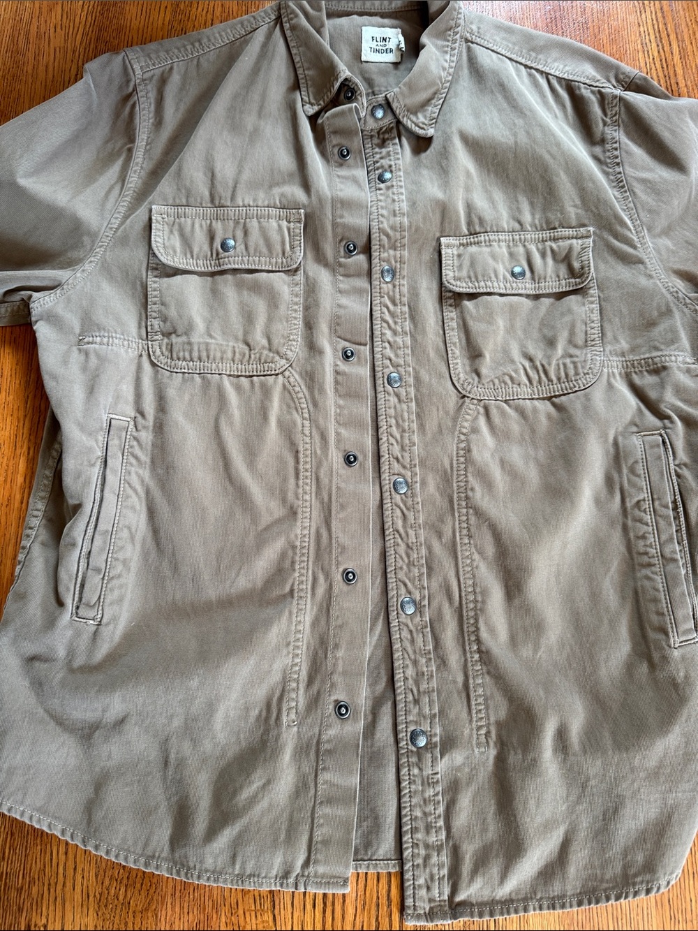 Flint and Tinder Large Men's Button-Front Casual Shirt Jacket - Taupe - Picture 5 of 6